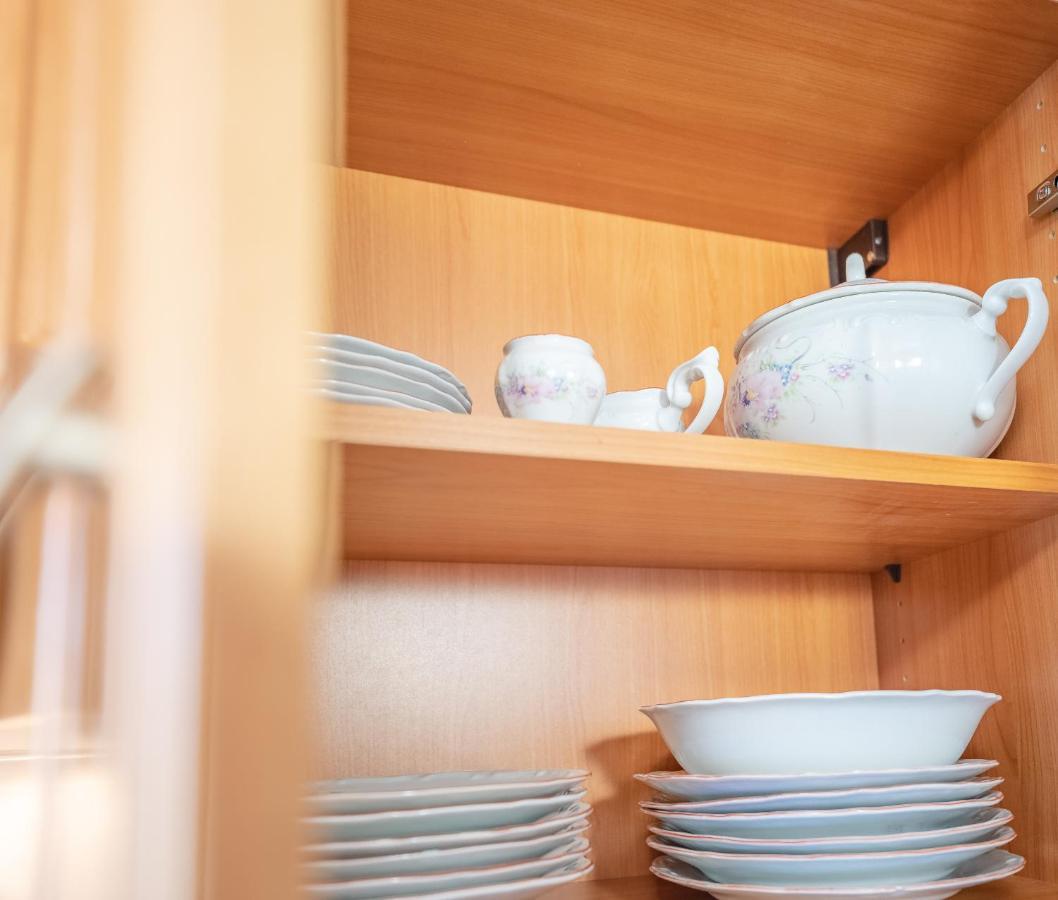Fortun Estate - Apartmaji Ob Reki Kolpi Метлика Экстерьер фото