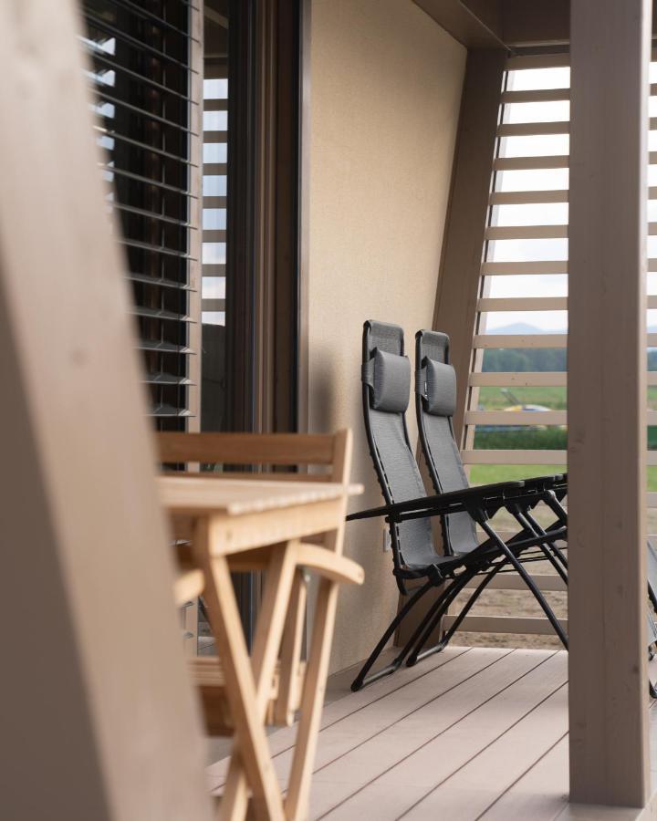 Fortun Estate - Apartmaji Ob Reki Kolpi Метлика Экстерьер фото