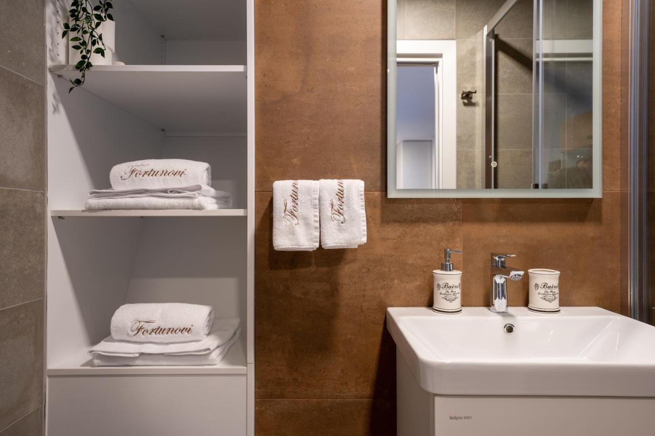 Fortun Estate - Apartmaji Ob Reki Kolpi Метлика Экстерьер фото